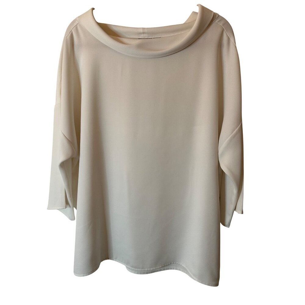 Loose Fit White Tunic Top With 3/4 Sleeves & Boat Neck